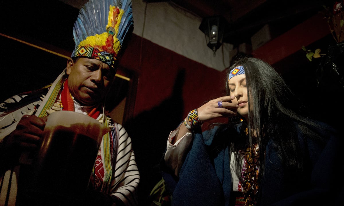 Condor appearing as spiritual guide in Colombian yagé ceremony with traditional elements and sacred plants